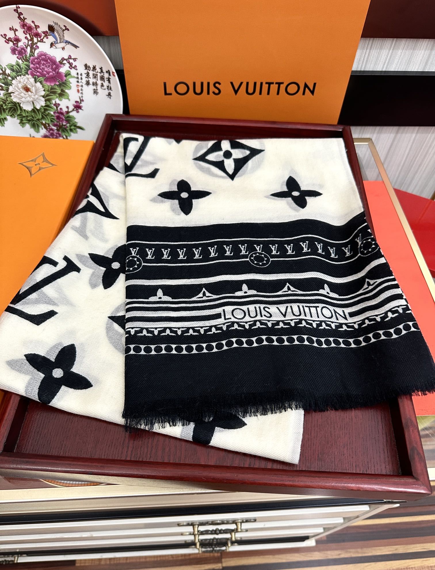 Louis Vuitton Scarf